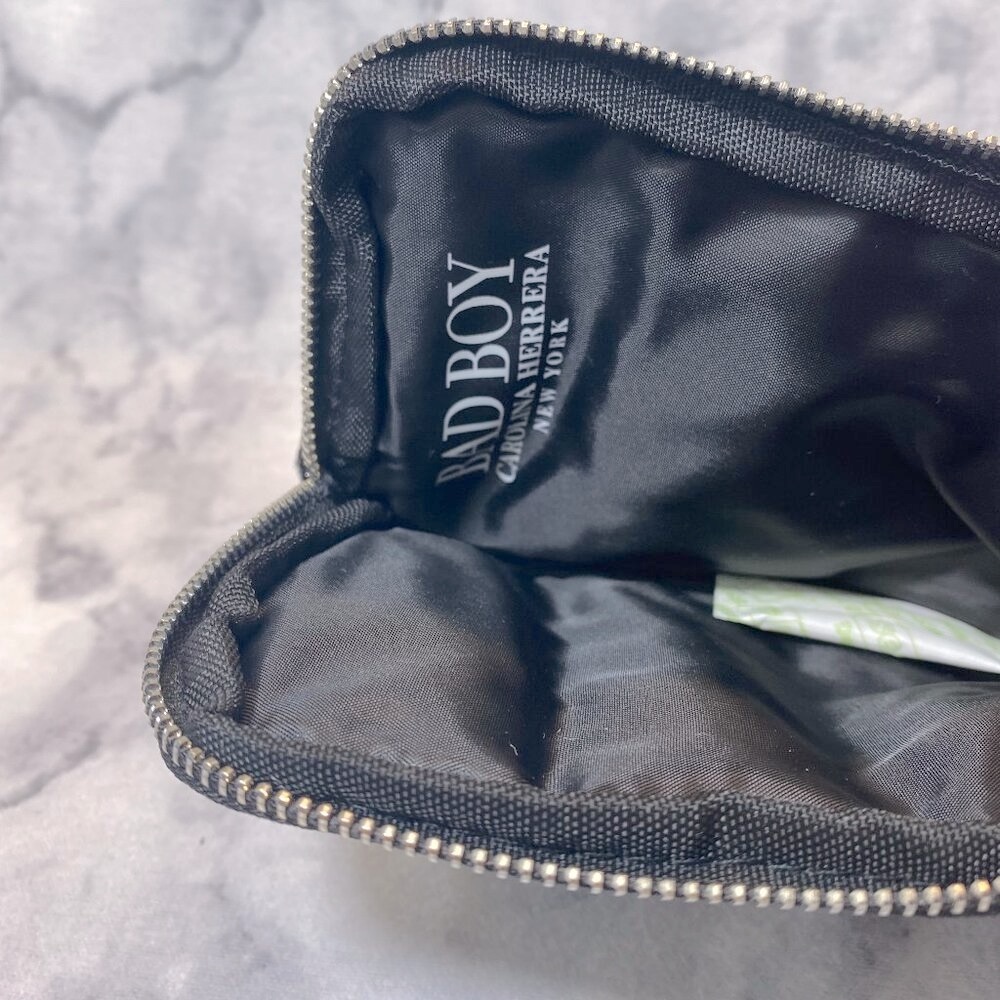 Carolina Herrera Bad Boy Set-Black Pouch,Shower Gel&EDT Sample,Woody-3pc-BOX-NEW - Picture 11 of 16